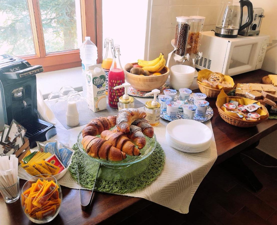 B&B Demetra Solignano Dış mekan fotoğraf